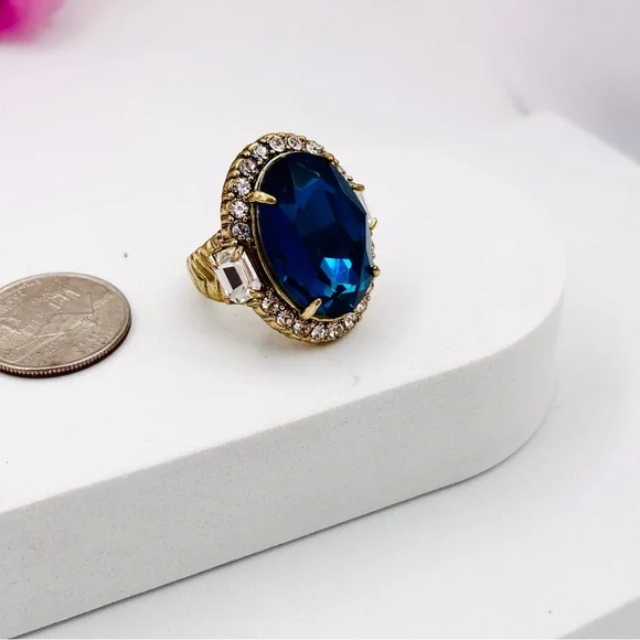 Heidi Daus Crystal Ring - Size 7 firm price - Picture 4 of 8